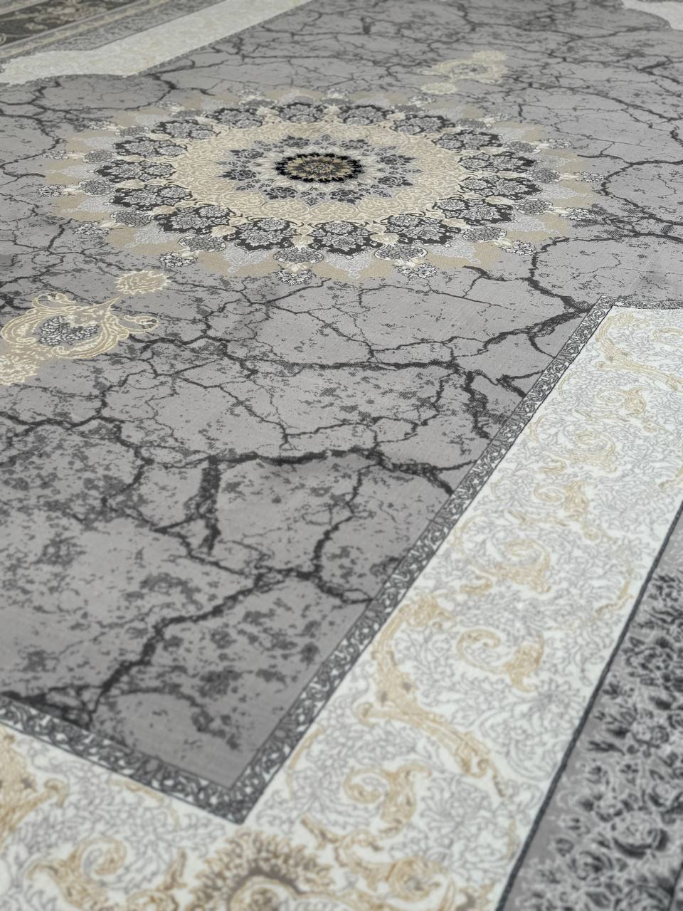 فرش 700 شانه طرح نسیم طوسی طلایی 